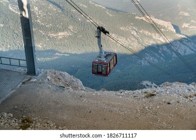 Olympus Cable Car Climb Top Mountain Stock Photo 1826711117 | Shutterstock