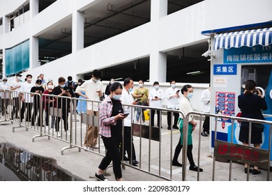 
On August 24, 2022, Shanghai, China, Queuing Up For Nucleic Acid Testing