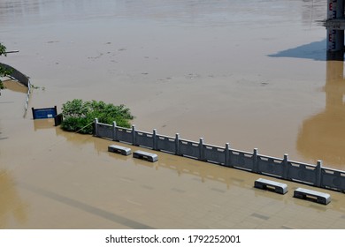 On July 27, 2020, The No.3 Flood Peak Of The Yangtze River Passes Through Ciqikou Ancient Town In Chongqing, China, Which Is The Largest Flood Peak Of The Yangtze River This Year.