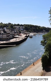 On July 30th 2022, After Two Years Of Covid 19 Pandemy, Tourists Come Back To France In Brittany For Holidays And Visit The Beautiful Village And Historic Port Saint Goustan In Auray In Morbihan