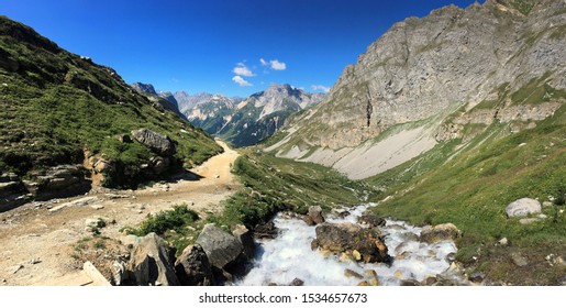 On the way to the refuge of the Vanoise, Pralognan, Savoie, France