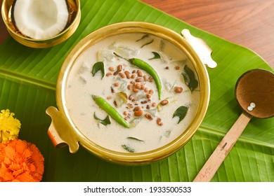 Onam Sadhya, Kerala vegetarian curry Olan a vegetable curry Kerala cuisine in South India on banana leaf. prepared from white gourd, lentil, coconut milk and ginger seasoned with coconut oil