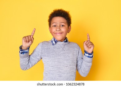 38,831 Boy pointing up Images, Stock Photos & Vectors | Shutterstock