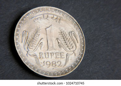 One Rupee Indian Coin Stock Photo 1024710745 | Shutterstock