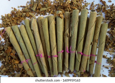 Beedi works Images, Stock Photos & Vectors | Shutterstock