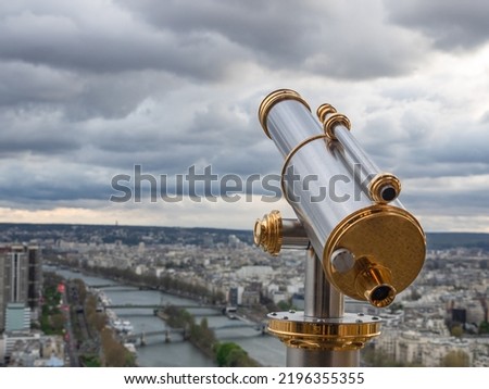 One of the viewfinders installed at the top of the Eiffel Tower from where you can see stunning views of the French capital.