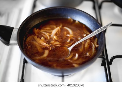 Onion Gravy In A Pan