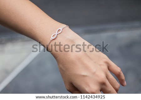 Online jewelry shop and female fashion and accessories.  Cute jewelry and nice expensive items sold online.