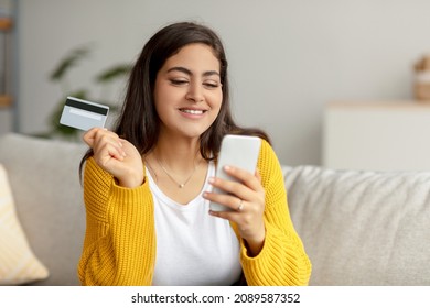 708 Digital payments muslim Images, Stock Photos & Vectors | Shutterstock