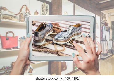 Online shop, online store women's shoes, order through the Internet a - Shutterstock ID 446944192