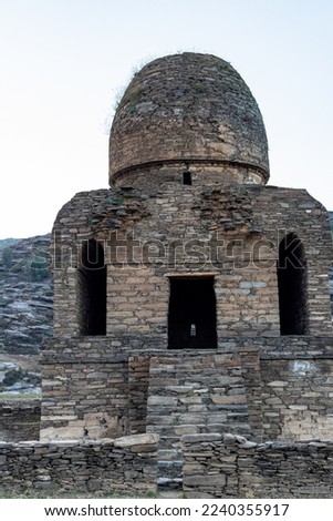 The only double-dome structure of the ancient Buddhist era (1st and 2nd century CE) is the only left double dome stupa in South Asia.