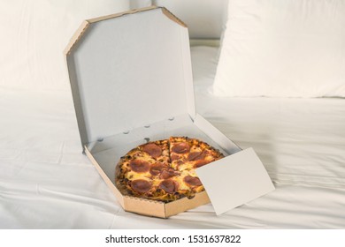 Pizza Karton Images Stock Photos Vectors Shutterstock