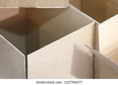 Open brown сardboard boxes