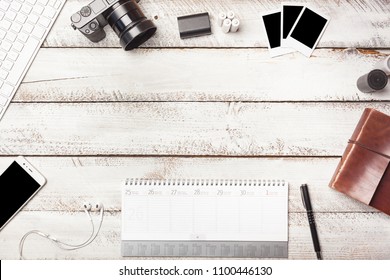 Imagenes Fotos De Stock Y Vectores Sobre Desk Calendar Flat Lay