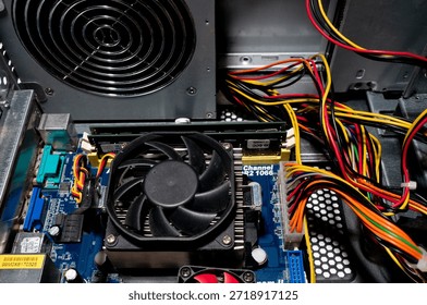 An open computer system unit with assembled components
