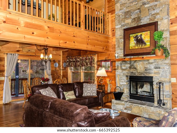 Open Floor Plan Cabin Maggie Valley Stock Photo Edit Now 665392525