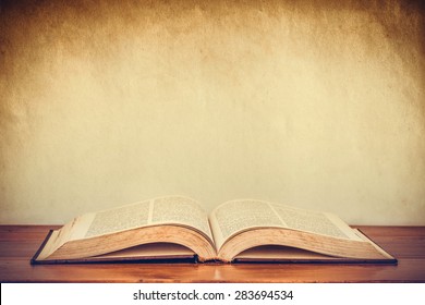 8,220 Golden open book Images, Stock Photos & Vectors | Shutterstock