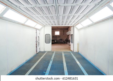 Open Painting Camera In A Car Repair Station