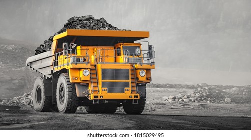 Open Pit Mine Industry, Big Yellow Mining Truck For Coal Anthracite.