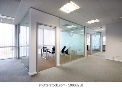 5,188 Artificial light in office Images, Stock Photos & Vectors ...