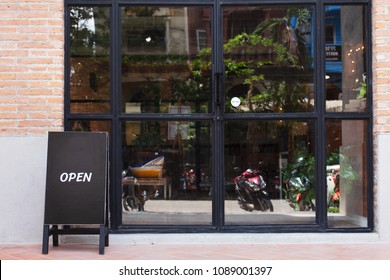 275,324 Restaurant window Images, Stock Photos & Vectors | Shutterstock