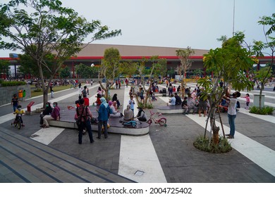 Open Space At Shopping Center, Q Big, One Stop Shopping Avenue. BSD City, South Tangerang, Indonesia. May, 2021.