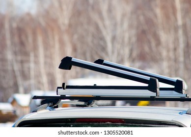 Opened Ski Or Snowboard Car Roof Rack