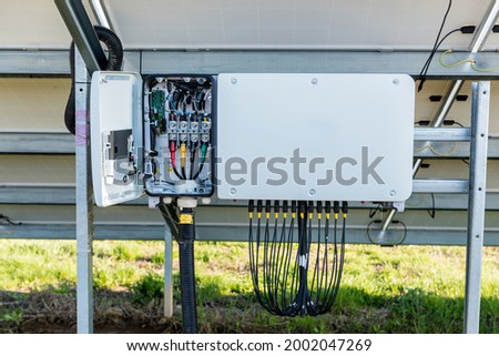 Opened voltage inverter at the back side of solar panel