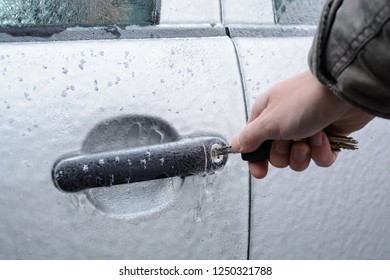 Openning Frozen Car Lock With Key