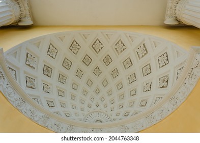 180 Openwork light arches Images, Stock Photos & Vectors | Shutterstock