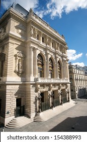 Opera Comique exterior photo in Paris