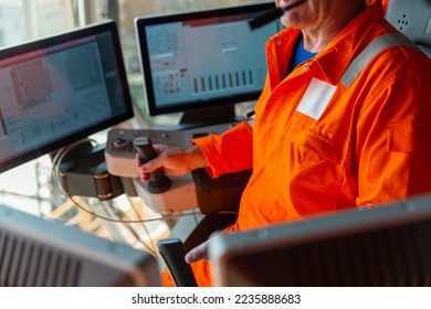 the operator controls the crane