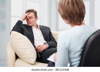 23,668 Talking psychiatrist Images, Stock Photos & Vectors | Shutterstock