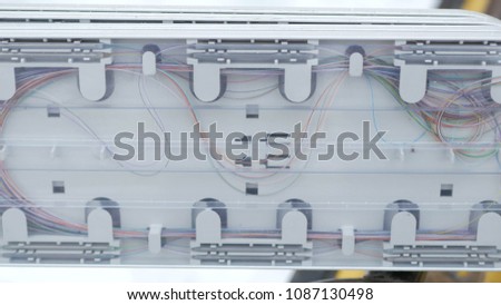 Optical coupling tray