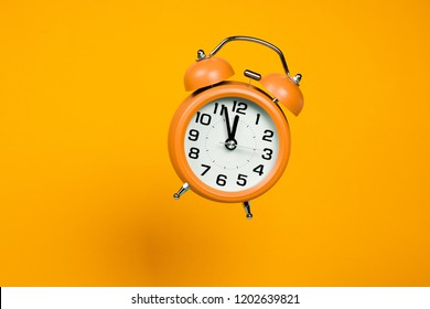  Orange classic desktop clock the orange background