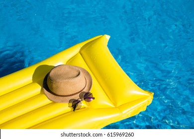 28,313 Pool Mattress Images, Stock Photos & Vectors | Shutterstock