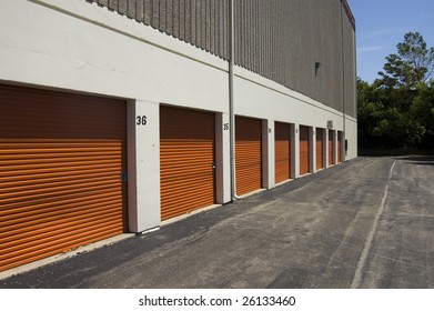   Orange Public Storage Gates /  Facility For  Rent