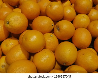Oranges on the shelves for sell