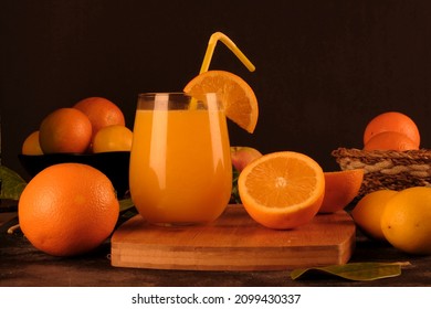 Oranges  Orangejuice dark dark foto homamade glasses