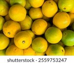 Oranges are oranges, which belong to the genus Citrus in the family Rutaceae in botanical classification. Fruits under this genus include pomelo, lemon, grapefruit, etc. These fruits are usually gener