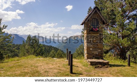 Oratory located in the Balsa de Arres, Arán Valley, with views of the Pyrenean mountain range.