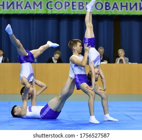 Orenburg, Russia, 26-27 May 2017 years: boys compete in sports acrobatics at the Open Championship Orenburga in sports acrobatics