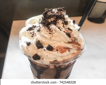 Oreo Milkshake With Whipped Cream