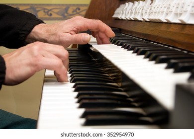 The Organ With A Keyboard For Music To Ring.