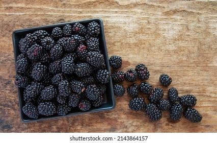 Organic Blackberry On An Old Wooden Table, Blackberries Background