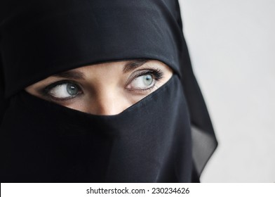 3,647 Muslim Woman Syria Images, Stock Photos & Vectors | Shutterstock