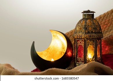 Oriental And Traditional Set Of Lantern, Crescent And Gunny Cloth.