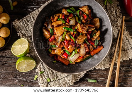Original recipe with chicken, vegetable and nuts