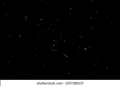 Orion's belt and sword in the night sky                           