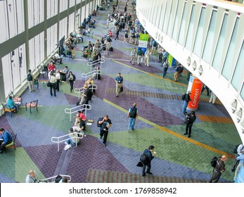 ORLANDO, FL, USA - MAY 21, 2007: Numerous EMC World conference participants are gathering in the entrance hall of Orange County Convention Center in Orlando, USA on May 21, 2007.